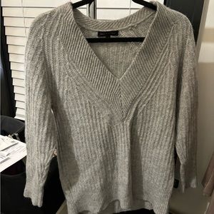 Gray women’s Banana Republic sweater